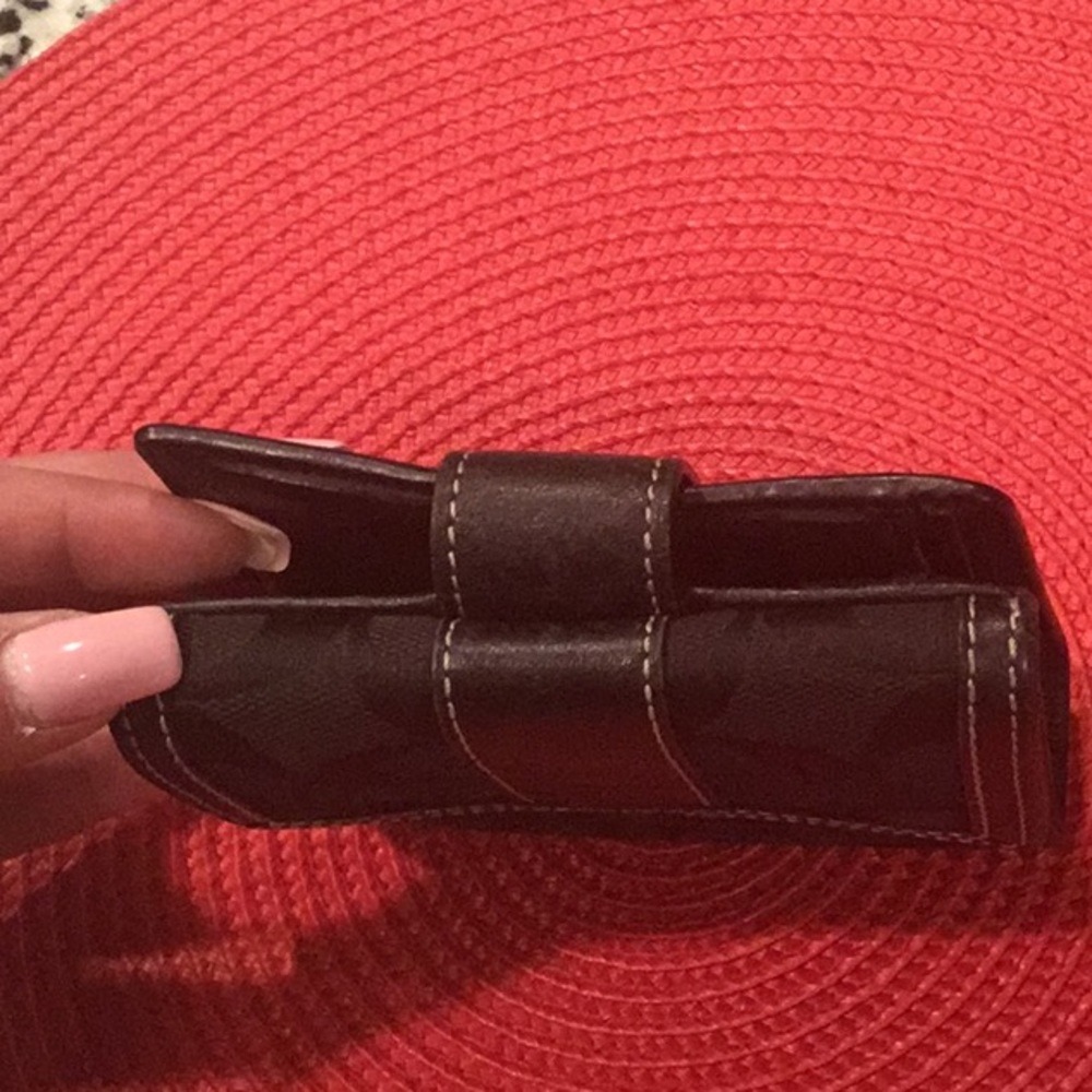 Authentic - Coach Wallet - Picture 3 of 6